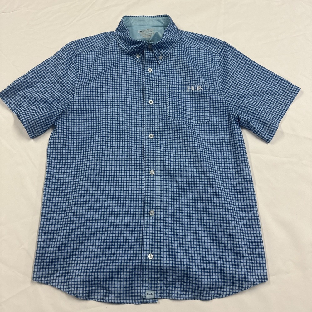 Huk Performance Fishing Shirt Mens Small Blue All Over Fish Print Plaid